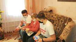 Волонтёрский отряд Алексеевского агротехникума помог пенсионерке на приусадебном участке