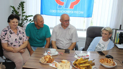 Глава администрации Красненского района встретился с представителями местного Союза пенсионеров
