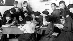 К 100-летию газеты «Заря». Активисты обучали алексеевцев коммунизму и создавали профсоюзы