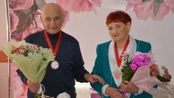 Красненская пара отметила «бриллиантовый» юбилей супружеской жизни