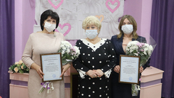 Две жительницы Алексеевского горокруга получили награды за развитие женского движения