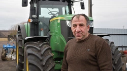 Землю не бросает - селу помогает. Как красненский фермер добился успеха в своём деле