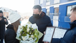 Вячеслав Гладков принял участие в церемонии вручения ключей от квартир детям-сиротам