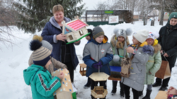 Глуховские педагоги Алексеевского горокруга провели школьный урок «Покормите птиц зимой»