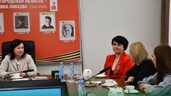 Глава администрации Алексеевского округа встретилась с участницами центра семейных инициатив