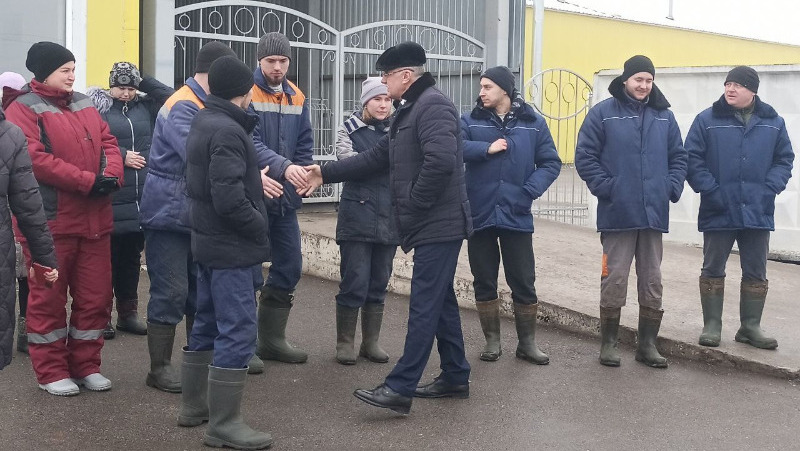 Глава администрации Красненского района совершил рабочую поездку на предприятие «Молоко Белогорья»