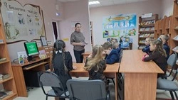 Мобильный читальный зал начал работу в Красном Алексеевского округа