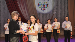 Представители молодёжных организаций поздравили алексеевских волонтёров с Днём добровольца