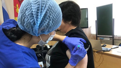 Стационарные и мобильные пункты вакцинации заработали в Красненском районе