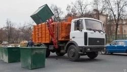 Вячеслав Гладков сообщил о закупке 1213 дополнительных контейнеров для мусора