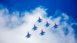 Пилотажная группа «Русские витязи» пролетит над Алексеевкой 11 июля