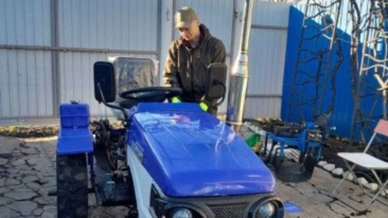 Житель Красненского округа начал оказывать сельскохозяйственные услуги благодаря соцконтракту