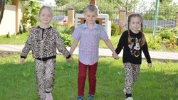 Детство объединило мысли юных красненцев и их родителей