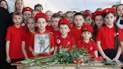 Еще одна парта Героя появилась в Алексеевской школе №5