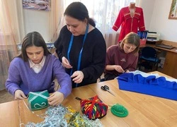 Жители Новоуколова Красненского округа активно готовятся к открытию Года единства народов России