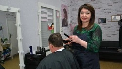 Алексеевская парикмахер получила господдержку в виде соцконтракта на развитие своего дела