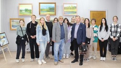 Выставка художника Александра Хвостикова открылась в Алексеевском краеведческом музее