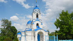 Жители Лесного Уколова Красненского района сохранили сельский храм в первозданном виде