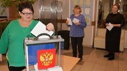 Третий этап 34-й конференции местного отделения партии состоялся в Красненском округе