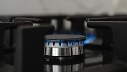 Газовики установили более 900 приборов контроля загазованности в жилищах белгородцев в 2025 году