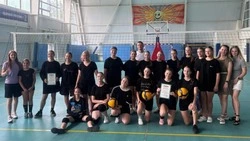 Алексеевские волейболистки выиграли матч в Красном