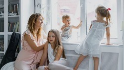 ЦУР Белгородской области помог жительнице узнать подробнее о пособии при рождении двойни или тройни 