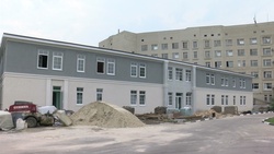 Строители отремонтируют два отделения Алексеевской районной больницы