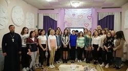Алексеевский отдел ЗАГС организовал встречу со студентами на тему семейных ценностей