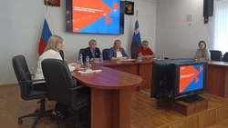 Круглый стол на тему поддержки работодателей в 2025 году прошёл в Алексеевке