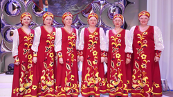 Вокалистки ансамбля «Девчата» приняли участие в фестивале «Оскольский микрофон»