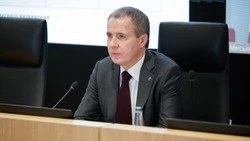 Вячеслав Гладков: вынужденно находящиеся на простое предприятия смогут получить поддержку