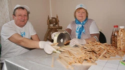 Сухарики из дома. Как красненские волонтёры помогают бойцам СВО