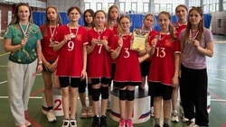 Красненская женская волейбольная команда сразилась за Кубок администрации Никитского поселения