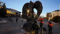 Память о погибших из-за атак ВСУ белгородцах  увековечили в бронзовом мемориале