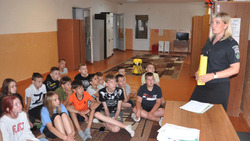 Белгородский госэконадзор провёл тематические уроки с Алексеевскими детьми