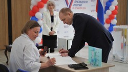 Глава администрации Алексеевского горокруга лично оценил безопасность избирательных участков