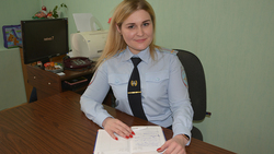 Инспектор ГИБДД Алина Анищенко встала на стражу дорожной безопасности Красненского района