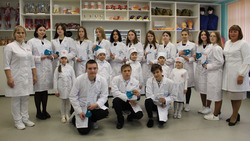 Красненские старшеклассники вступили в ряды волонтёров-медиков
