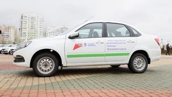 Вячеслав Гладков передал ключи от 20 новых автомобилей районным больницам Белгородской области