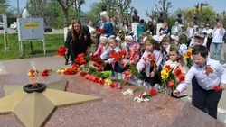 Красненцы отпраздновали 81-ю годовщину Великой Победы