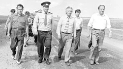 Вышли на асфальт. Как алексеевцы прокладывали дороги пол века назад