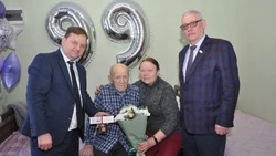Алексеевцы поздравили ветеранов в преддверии празднования 80-летия Победы