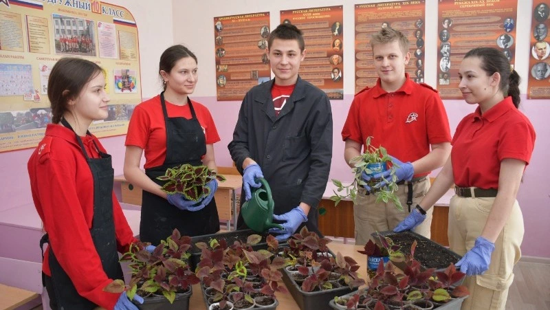 Горские школьники Краснеского округа начали готовится к акции «Творим уют и красоту своими руками»