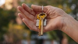 Более 200 белгородских детей-сирот получат ключи от нового жилья в 2026 году