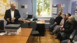 Глава администрации Красненского района провёл встречу с коллективом ветстанции