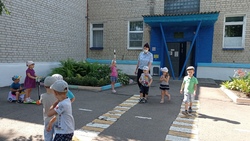 Алексеевские полицейские провели занятие в детском саду