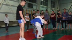 Вячеслав Гладков помог жителям Волоконовского района возобновить работу секции по дзюдо