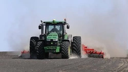  Вячеслав Гладков: белгородские аграрии приступили к севу технических культур