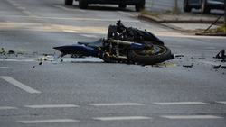 Красненский мотоциклист погиб из‑за невнимательности водителя встречной машины