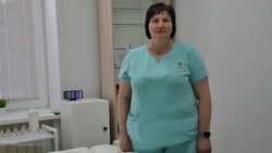 Возвращает телу лёгкость. Как жительница Алексеевки с помощью соцконтракта открыла массажный салон
